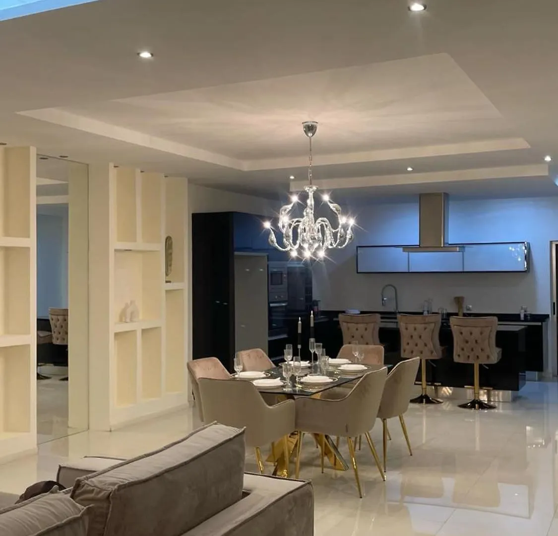 Elkena Villa Praia